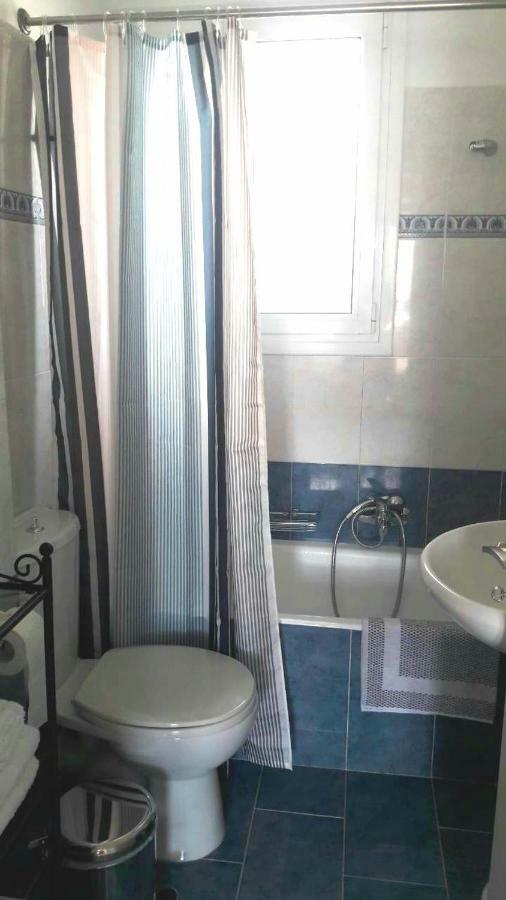 Luxury Apt Near The Airport Spáta Esterno foto